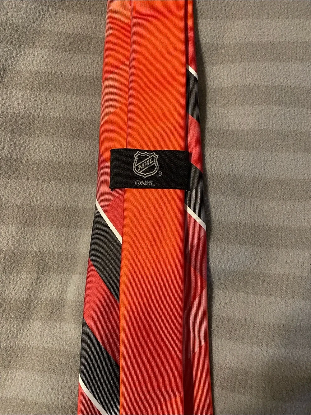 Chicago Blackhawks Red Plaid Tie with Team Logo